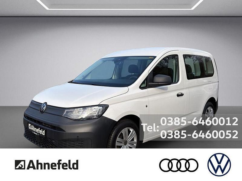 Gebraucht VW Caddy Basis 114 PS (83 kW) 2022 Weiß Van / Kleinbus