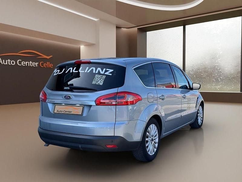 Gebraucht Ford S-MAX Titanium 163 PS (119 kW) 2015 Silber Van / Kleinbus