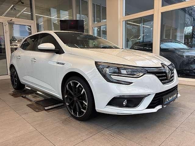 Weiß Gebraucht 2016 Renault Mégane GrandTour Bose Edition Kombi | 10.450 € (Fairer Preis) - Bild 1/4