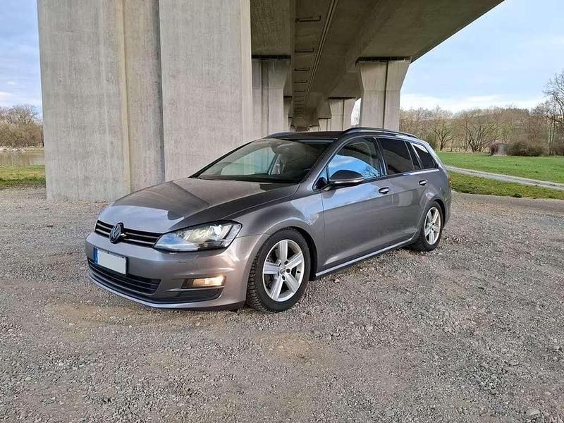 Gebraucht 2016 VW Golf VII Highline Kombi | 8.400 € (Superpreis) - Bild 1/4