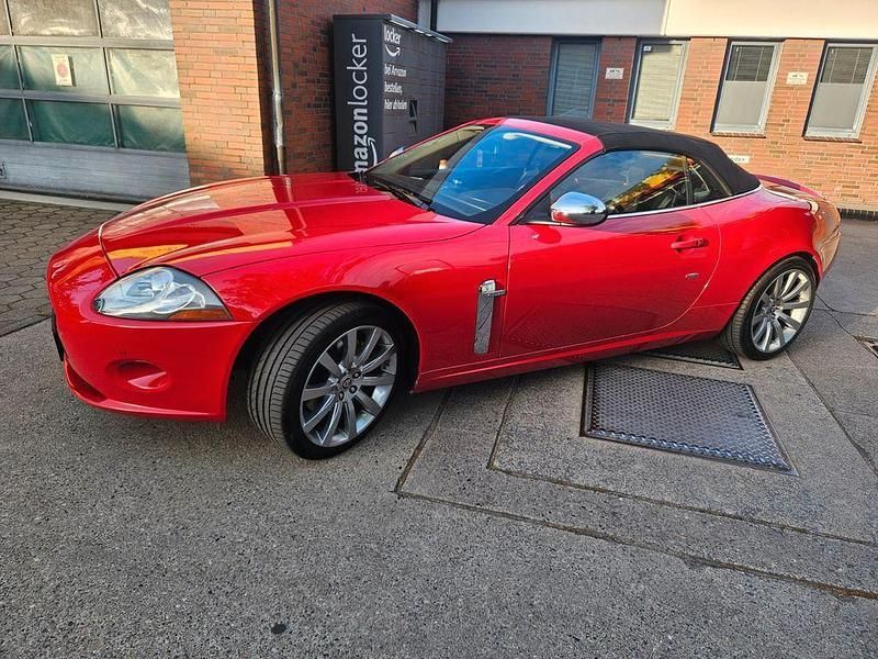 Rot Gebraucht 2007 Jaguar XK8 Cabrio | 26.500 € (Fairer Preis) - Bild 1/4