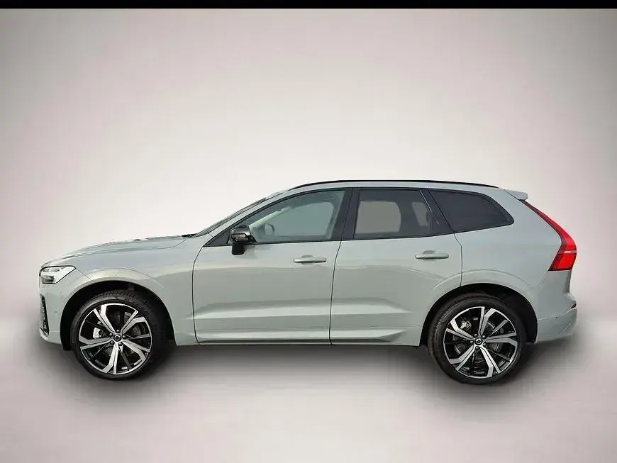 Gebraucht Volvo XC60 Business Edition 250 PS (183 kW) 2025 Manufacturer SUV
