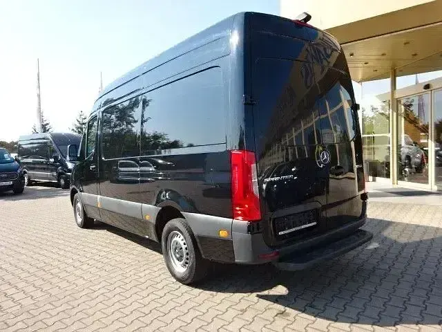 Używany Mercedes Sprinter 190 KM (139 kW) 2021 Andere Van