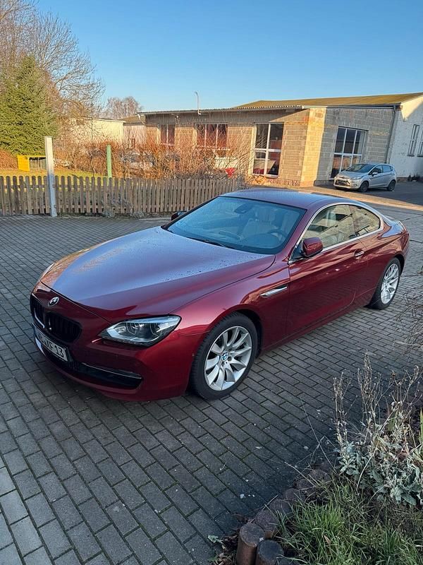 Gebraucht BMW 640 Sport Line 320 PS (235 kW) 2011 Rot Coupé