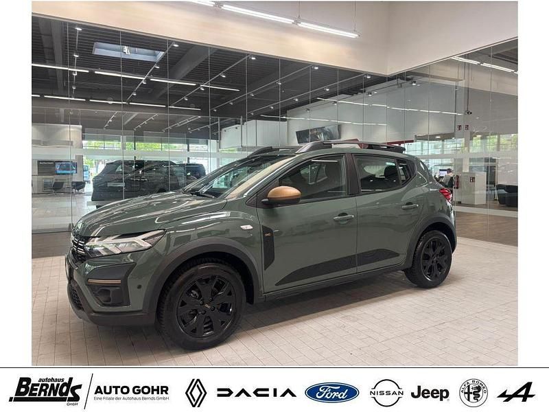 Grün Gebraucht 2024 Dacia Sandero Extreme Kleinwagen | 18.110 € - Bild 1/4