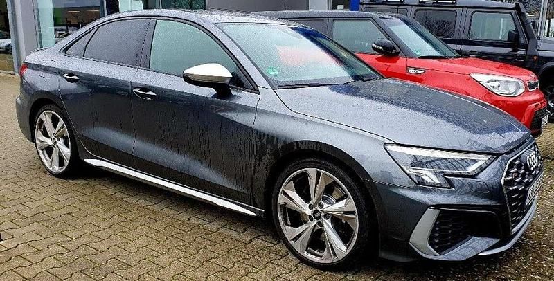 Grau Gebraucht 2022 Audi S3 Sport Limousine | 36.910 € (Fairer Preis) - Bild 1/4