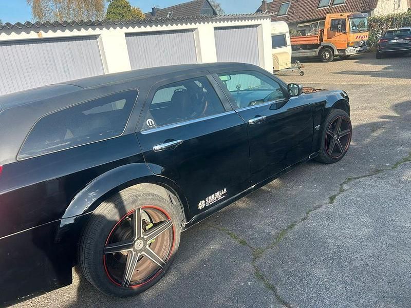 Usado Chrysler 300C Touring 249 CV (183 kW) 2004 Negro Familiar