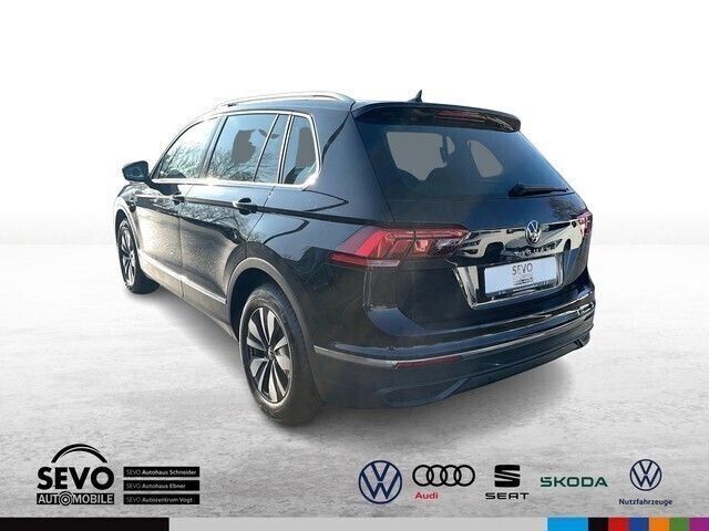 Gebraucht VW Tiguan Move 150 PS (110 kW) 2024 Schwarz SUV