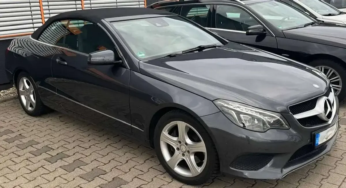Gebraucht Mercedes E320 272 PS (200 kW) 2015 Grau Cabrio