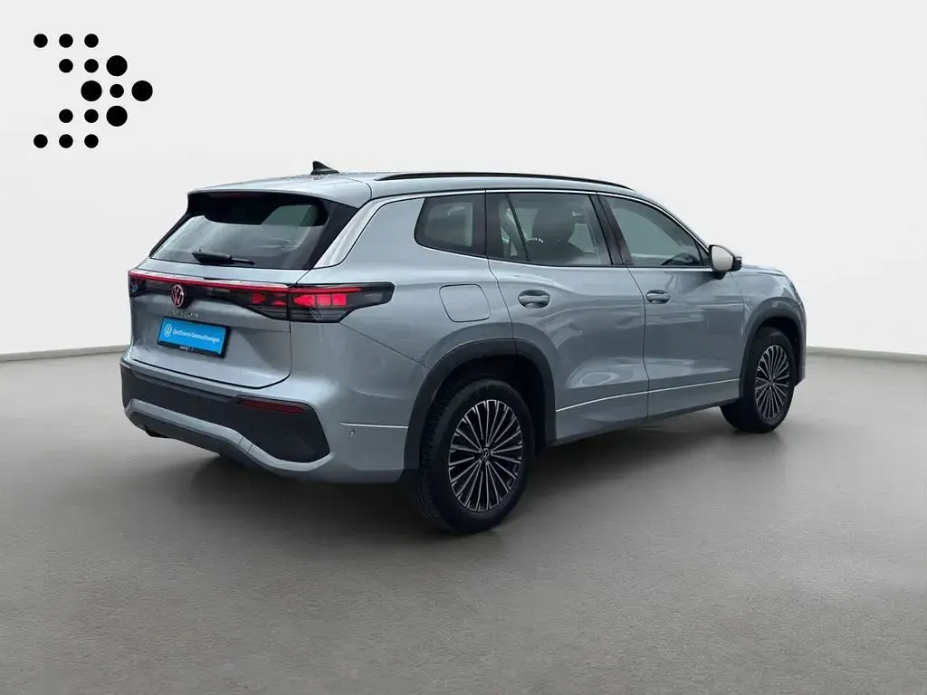 Second-hand VW Tayron Life 193 CP (141 kW) 2025 Argintiu SUV