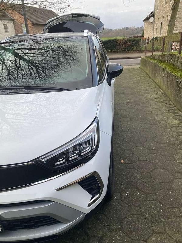 Weiß Gebraucht 2021 Opel Crossland GS Line SUV | 14.500 € (Superpreis) - Bild 1/4
