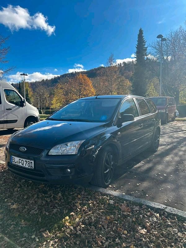 Blau Gebraucht 2008 Ford Focus Limousine | 999 € (Superpreis) - Bild 1/4