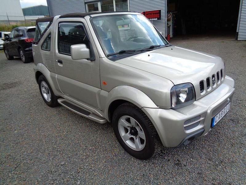 Gold Gebraucht 2006 Suzuki Jimny SUV | 9.999 € (Etwas zu teuer) - Bild 1/4