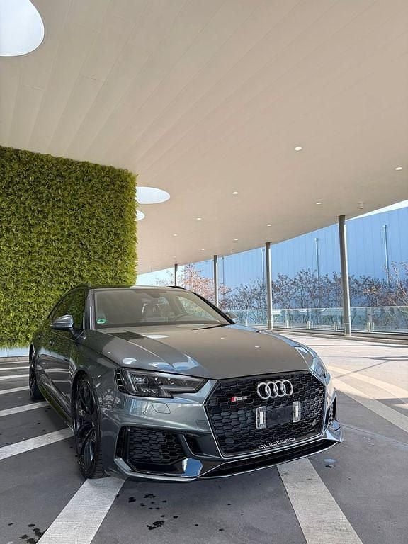 Gebraucht Audi RS4 Sport 450 PS (330 kW) 2018 Grau Kombi