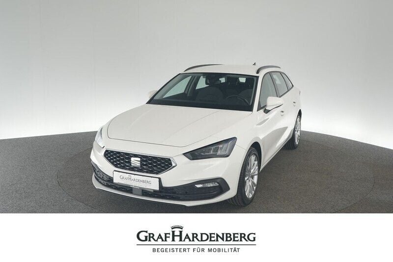 Weiß Gebraucht 2021 Seat Leon Style Limousine | 22.510 € (Fairer Preis) - Bild 1/4