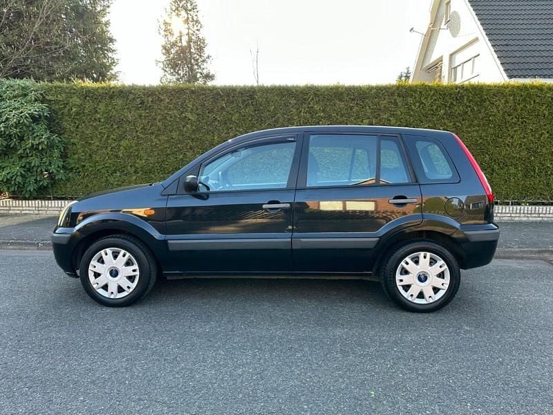 Schwarz Gebraucht 2007 Ford Fusion Fun X Kleinwagen | 2.490 € (Fairer Preis) - Bild 1/4