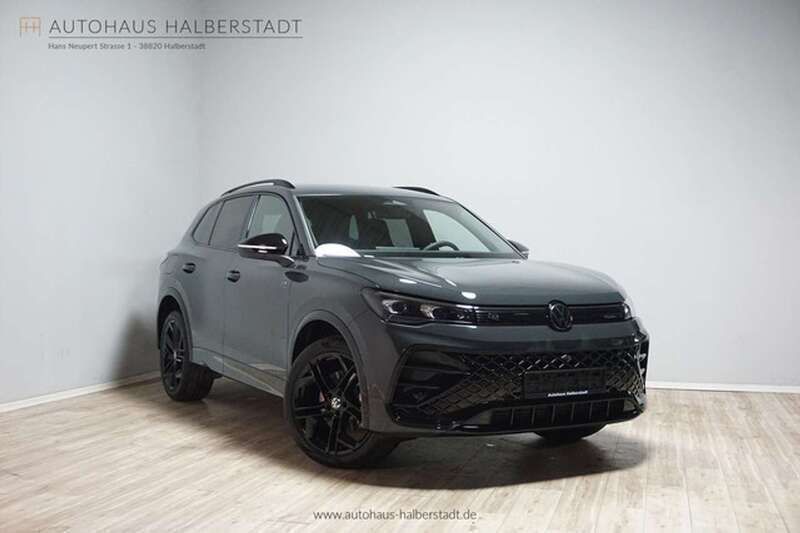 Grau Neu 2025 VW Tiguan IQ Drive SUV | 48.790 € (Superpreis) - Bild 1/3