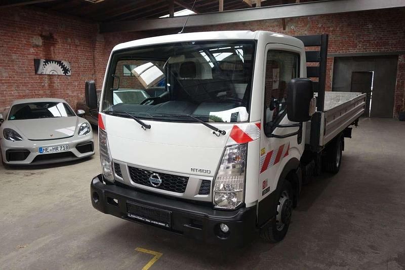 Weiß Gebraucht 2021 Nissan NV400 Van | 28.480 € - Bild 1/4