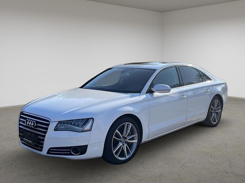 Weiß Gebraucht 2011 Audi A8 Limousine | 21.980 € (Etwas zu teuer) - Bild 1/4