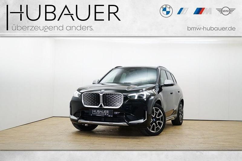 Schwarz Gebraucht 2024 BMW iX1 SUV | 38.190 € - Bild 1/4