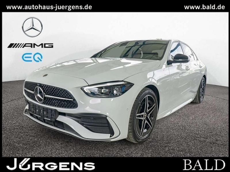 Weiss unilack polarweiss Gebraucht 2025 Mercedes C200 AMG Limousine | 45.880 € (Etwas zu teuer) - Bild 1/4