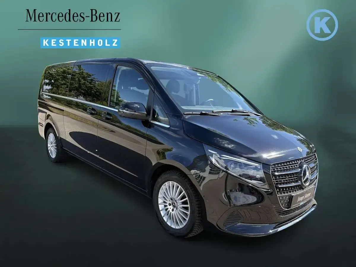 Gebraucht Mercedes V300 Avantgarde 237 PS (174 kW) 2025 Obsidianschwarz Van / Kleinbus