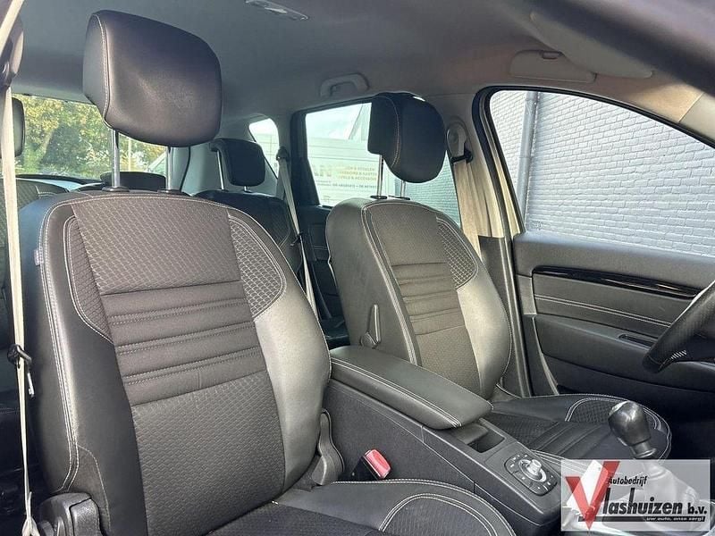 Gebraucht Renault Scénic III Bose Edition 116 PS (85 kW) 2015 Braun Van / Kleinbus