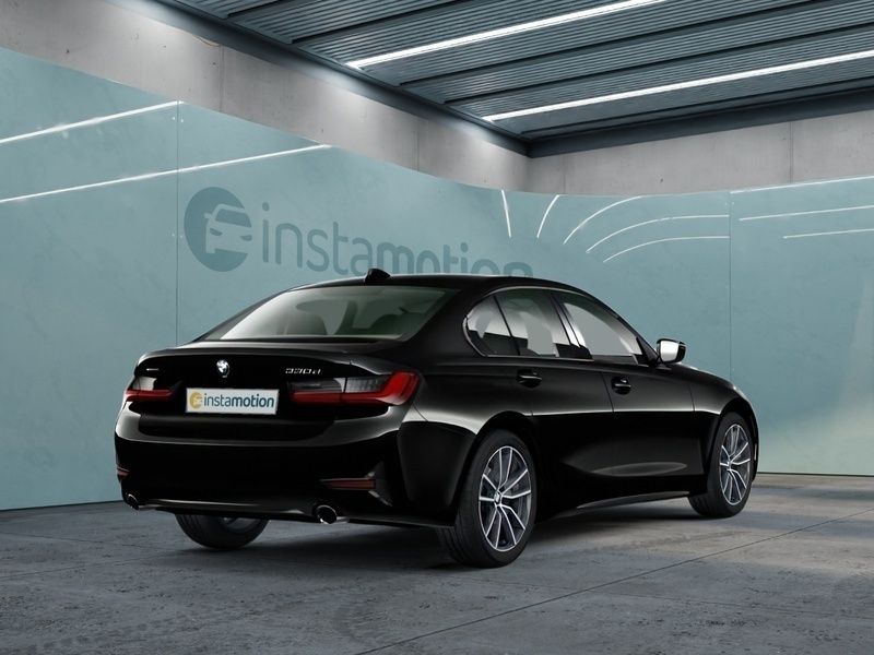 Gebraucht BMW 330 Sport Line 286 PS (210 kW) 2021 Schwarz Limousine
