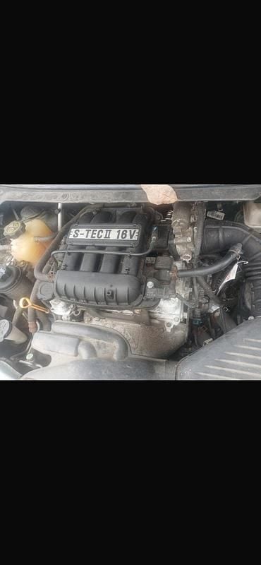 Second-hand Chevrolet Spark 70 CP (51 kW) 2014 Albastru Hatchback