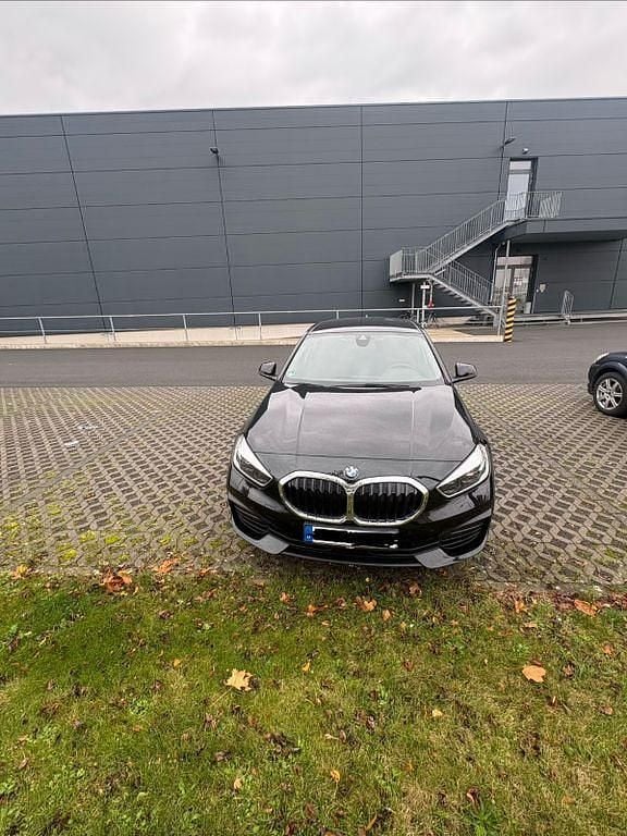 Schwarz Gebraucht 2020 BMW 116 Kleinwagen | 14.500 € (Fairer Preis) - Bild 1/4