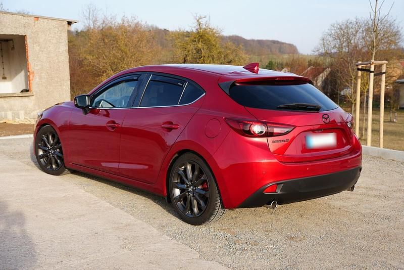 Gebraucht Mazda 3 Nakama 210 PS (154 kW) 2016 Rot Limousine