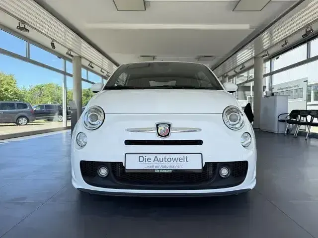 Gebraucht Abarth 500 135 PS (99 kW) 2013 Weiß Kleinwagen
