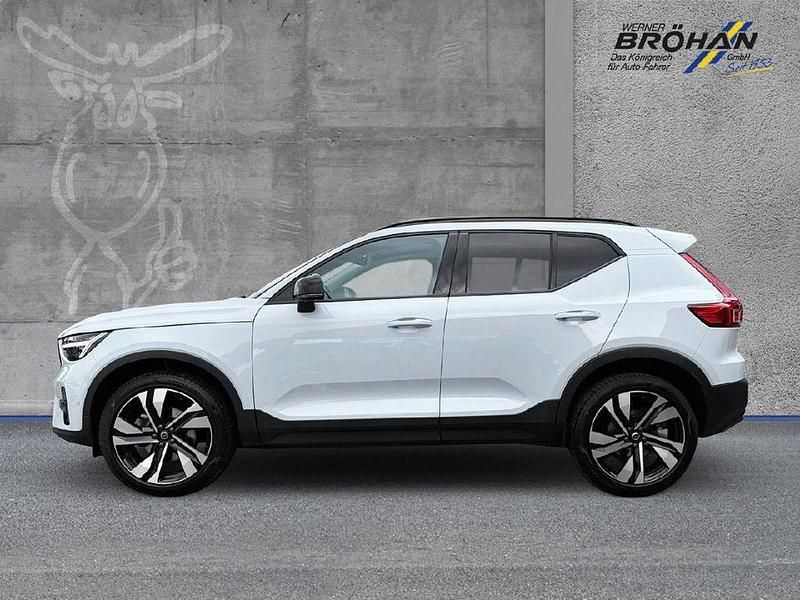 Gebraucht Volvo XC40 Plus 197 PS (144 kW) 2024 Cloud blue, solid / solid SUV
