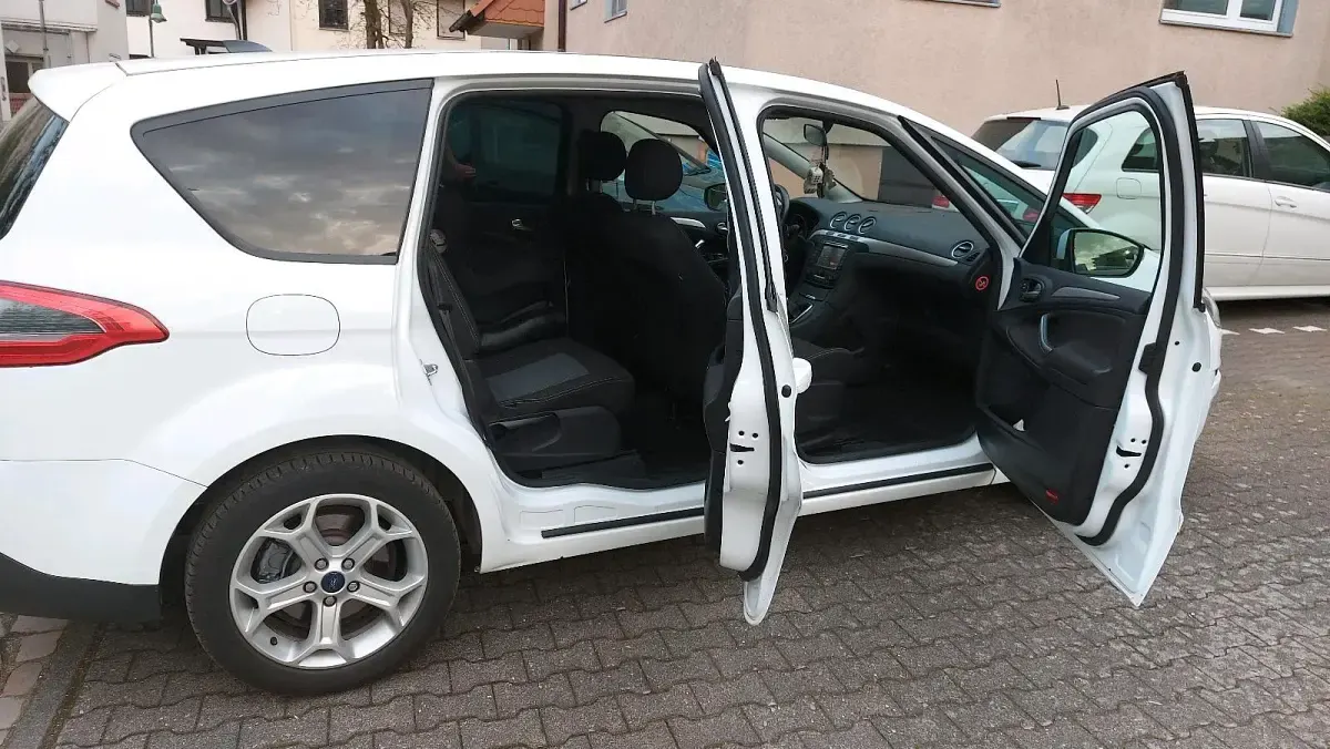 Gebraucht Ford S-MAX S 116 PS (85 kW) 2014 Weiß Van / Kleinbus