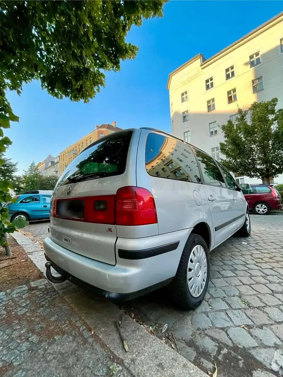 Gebraucht VW Sharan 204 PS (150 kW) 2001 Silber Van / Kleinbus