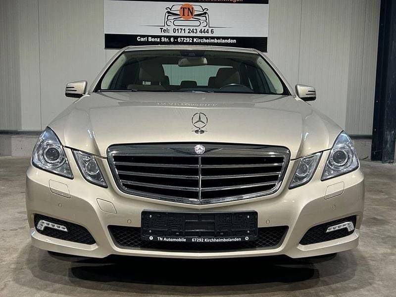 Gebraucht Mercedes E350 Avantgarde 231 PS (169 kW) 2010 Beige Limousine