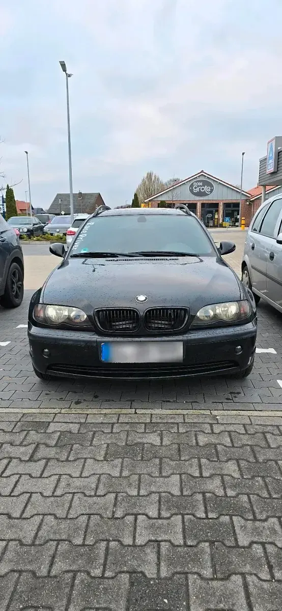 Gebraucht BMW 318 143 PS (105 kW) 2004 Schwarz Kombi