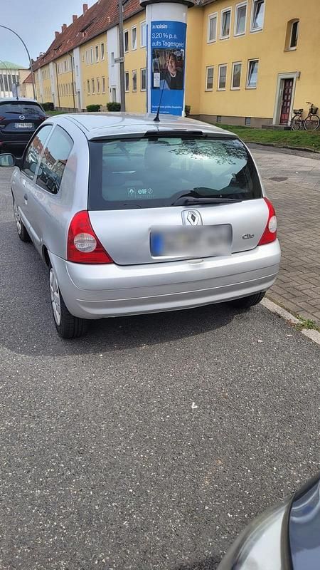 Usata Renault Clio II 2005 Argento Utilitaria