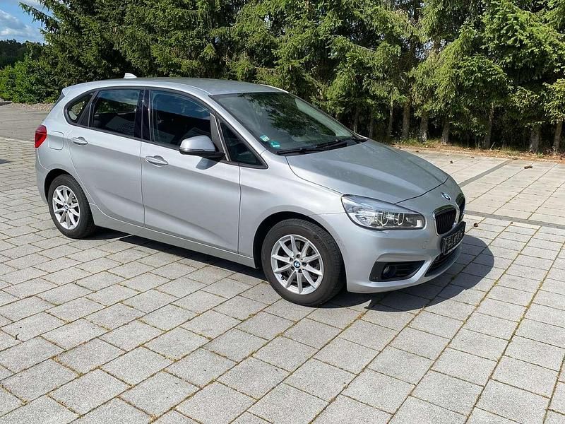 Gebraucht BMW 220 190 PS (139 kW) 2015 Glaciersilber Van / Kleinbus