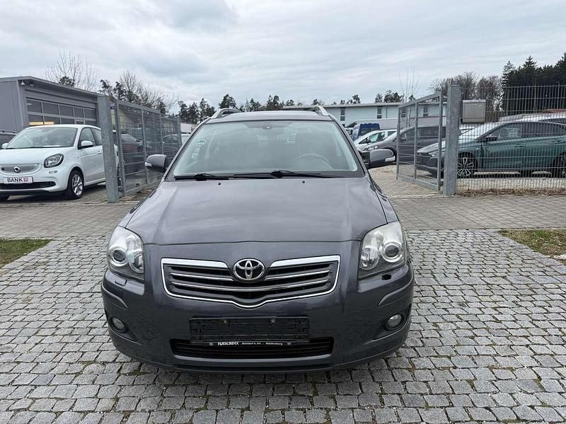 Gebraucht Toyota Avensis Executive 177 PS (130 kW) 2006 Grey metallic Kombi