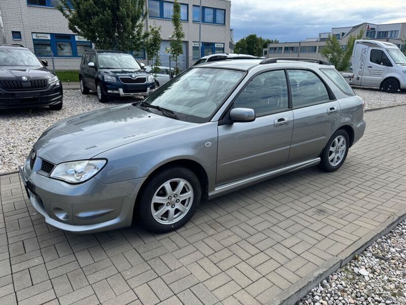 Grau Gebraucht 2007 Subaru Impreza Limousine | 1.200 € - Bild 1/4