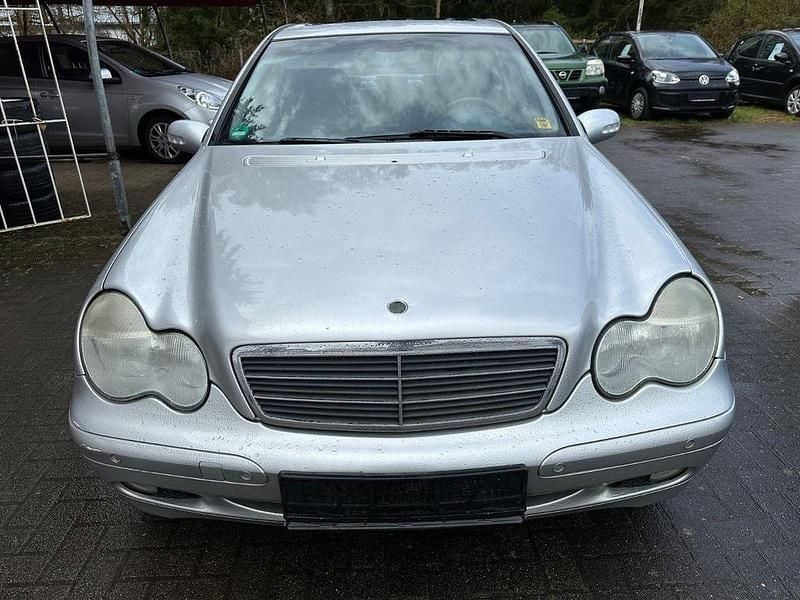 Gebraucht Mercedes 200 163 PS (119 kW) 2003 Silber Limousine