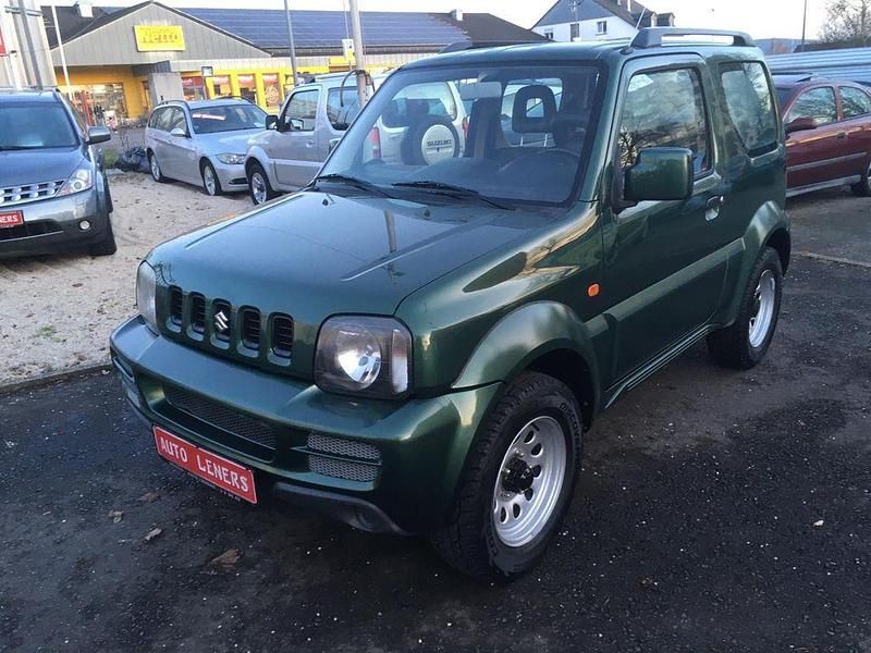 Używany Suzuki Jimny 86 KM (63 kW) 2011 Zielony SUV
