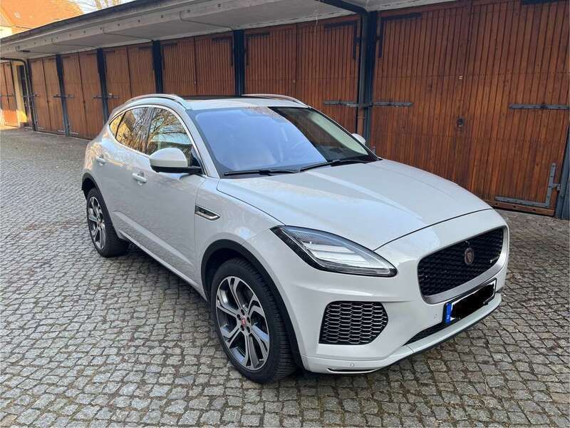 Weiß Gebraucht 2020 Jaguar E-Pace R-Dynamic SUV | 26.300 € (Fairer Preis) - Bild 1/4