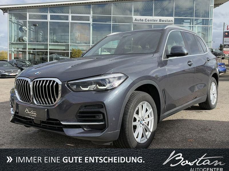 Grau Gebraucht 2021 BMW X5 Sport Line SUV | 44.900 € (Guter Preis) - Bild 1/4