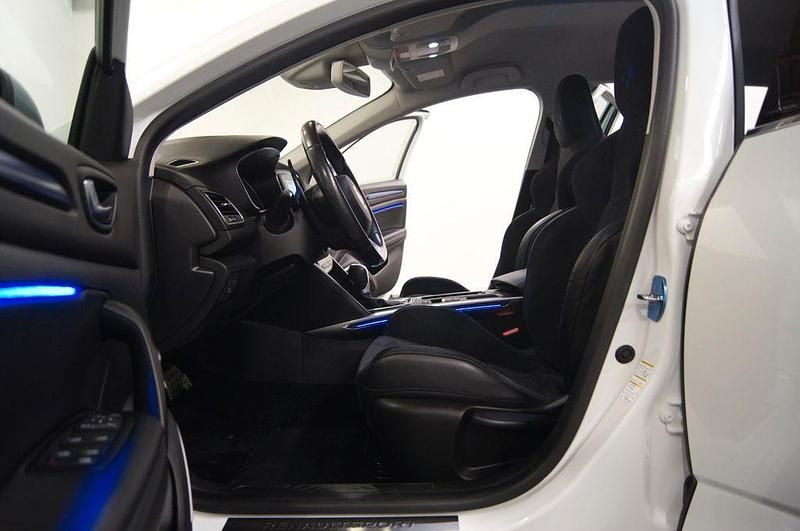 Gebraucht Renault Mégane IV Bose Edition 205 PS (150 kW) 2018 Weiß Limousine