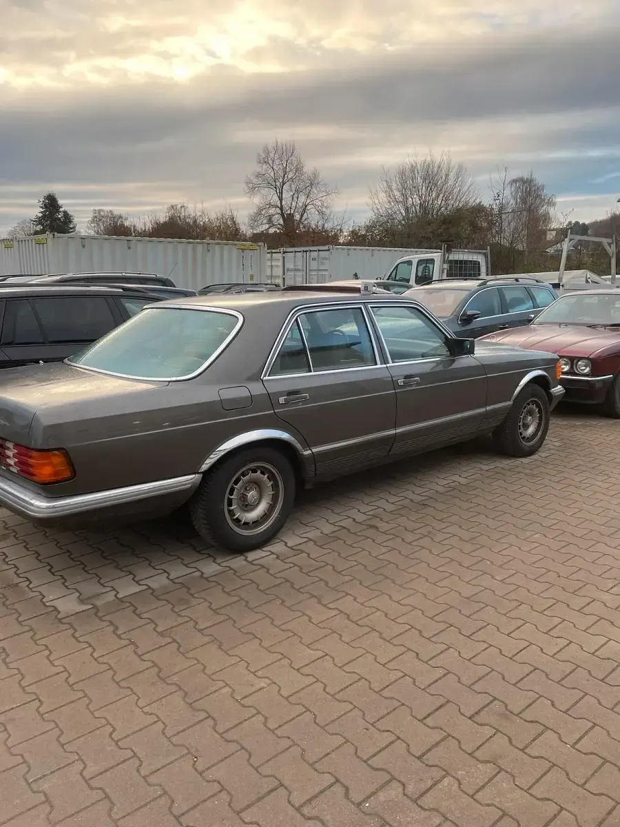 Gebraucht Mercedes 380 SE 204 PS (150 kW) 1985 Silber Limousine