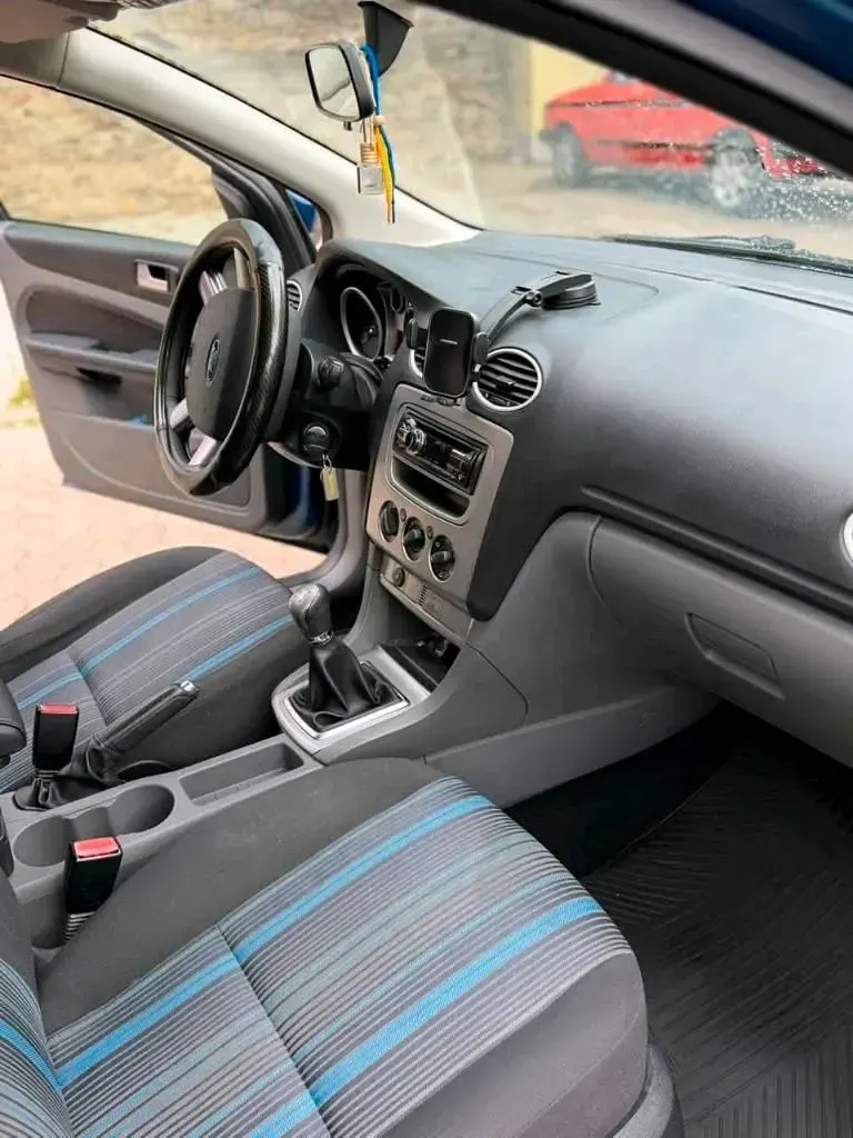 Gebraucht Ford Focus 145 PS (106 kW) 2009 Blau Kombi