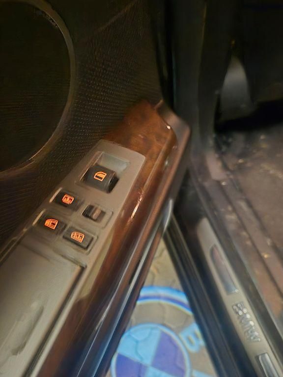 Gebraucht BMW 745L 333 PS (244 kW) 2005 Schwarz Limousine