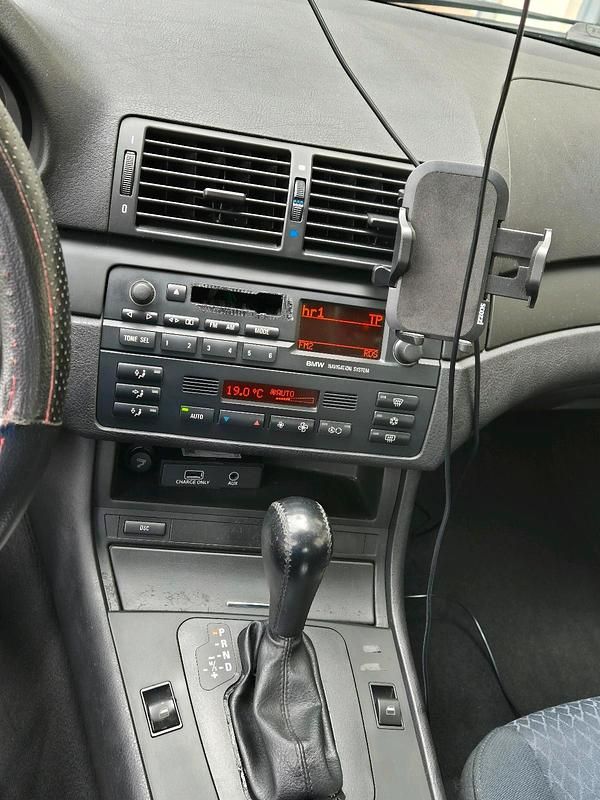 Gebraucht BMW 316 115 PS (84 kW) 2002 Rot Kleinwagen